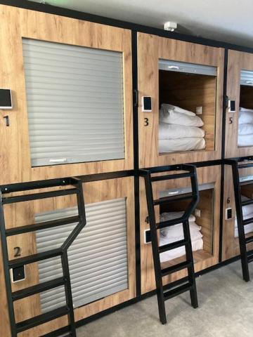 Capsule Hostel Andel Centre Spirit Prag Eksteriør billede